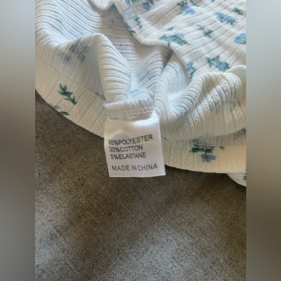 Pretty Cardigan from Princess Polly. Size 0. - Picture 5 of 5